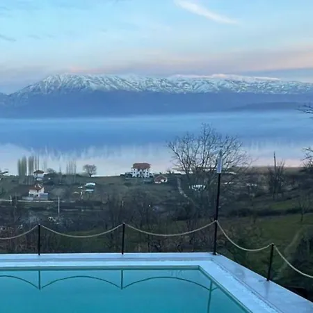 Lägenhet Bella Vista Pogradec
